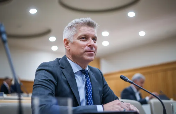 Predstavitev kandidata za ministra za obrambo Valentina Hajdinjaka pred pristojnim odborom DZ.