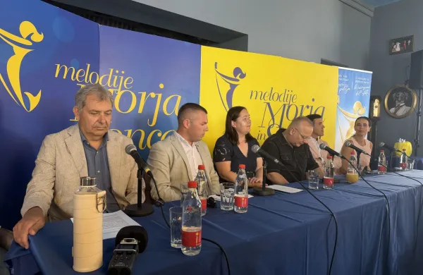 Novinarska konferenca 45. festivala Melodij morja in sonca