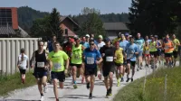 Na &Scaron;pičasti vrh sta prva pritekla kolesar in veslačica