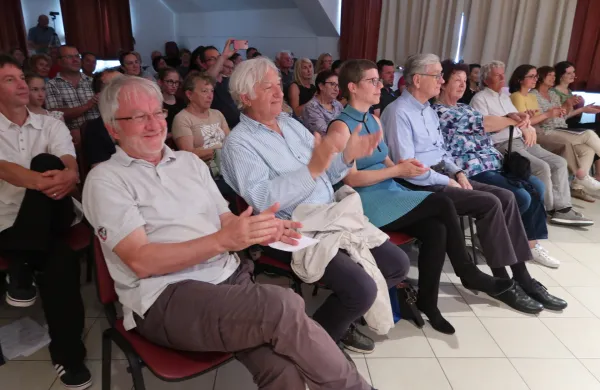 Po vojni prezrti pesnik Črtomir &Scaron;inkovec je vse bolj aktualen