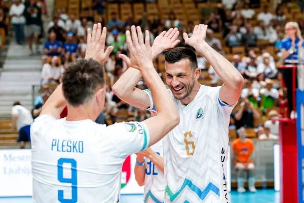 Dobrodelni odbojkarji gredo najprej na Kitajsko