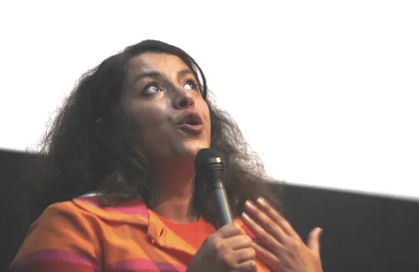 V starosti 56 let je umrla francosko-iranska avtorica in filmska režiserka Marjane Satrapi, najbolj znana po grafičnem romanu in filmu Perzepolis.