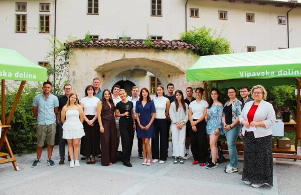 &Scaron;tudentski festival vin je med &scaron;tudenti Fakultete za vinogradni&scaron;tvo in vinarstvo že postal tradicionalen zaključek &scaron;tudijskega leta.