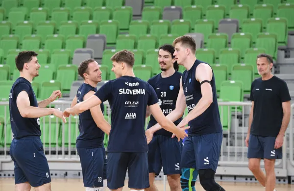 Na vrhuncu poletja se bodo odbojkarji želeli vrniti na Kitajsko