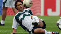 Slovenian midfielder Zlatko Zahovic juggles with the ball 01 June 2002 during a training session at the Gwangju stadium. Slovenia will play Spain 02 June in their first match of the 2002 FIFA World Cup Korea/Japan. AFP PHOTO - Christophe SIMON,Image: 17417442, License: Rights-managed, Restrictions:, Model Release: no, Credit line: Christophe SIMON/AFP/Profimedia