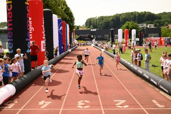 Roga&scaron;ka Slatina je ves dan živela v znamenju &scaron;porta, druženja, navijanja in fair playa. Poleg
