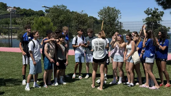 med&scaron;olska vesla&scaron;ka regata, Koper, O&Scaron; Du&scaron;ana Bordona, O&Scaron; Antona Ukmarja