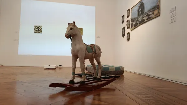 Po&scaron;asti so ljudje KOper Galerija Loža