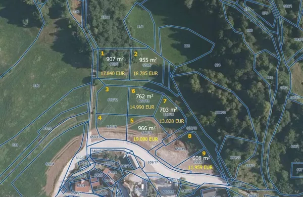 Občina prodaja &scaron;e &scaron;est gradbenih parcel