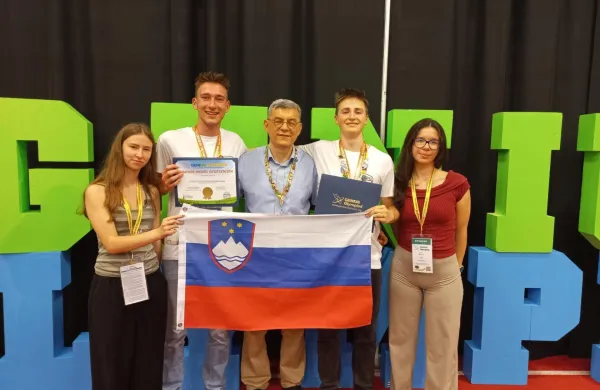 Slovenski dijaki so na mednarodnem tekmovanju Genius Olympiad 2026 v ZDA dosegli nov uspeh. 