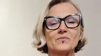 Izr. prof. dr. Martina Blečić Kavur avtorica članka o monumentalni kamniti plastiki železnodobnih Histrov v reviji World Archaeology