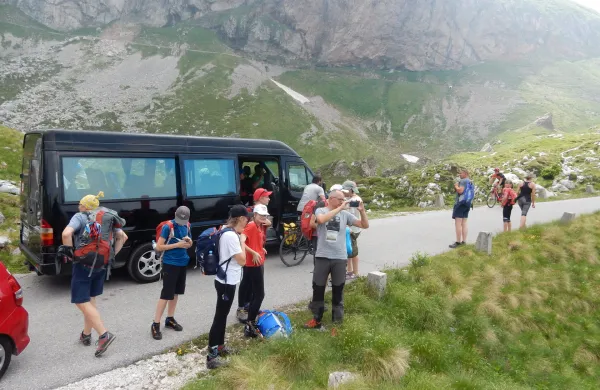 Cesta na Mangartsko sedlo je odprta, koča ostaja zaprta