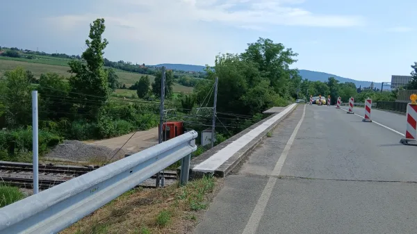 Ograjo na mostu bodo dokončno sanirali v začetku julija