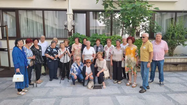Po 60 letih znova v dija&scaron;kem domu