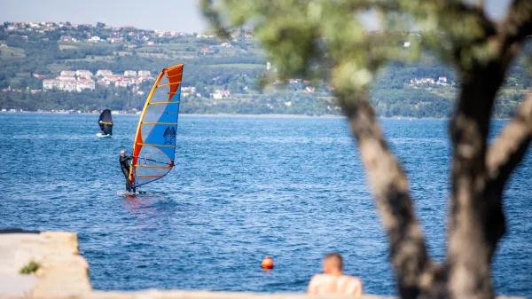 Koper.Soncen dan v Kopru.