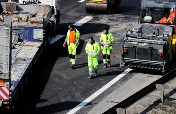 Ljubljana, ljubljanska obvoznica.Obnovnitvena dela na severni ljubljanski obvoznici. Dars kljub epidemiji koronavirusa opravlja vzdrzevalna dela.