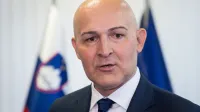 Minister za izobrazevanje, znanost in mladino Borut Rončević