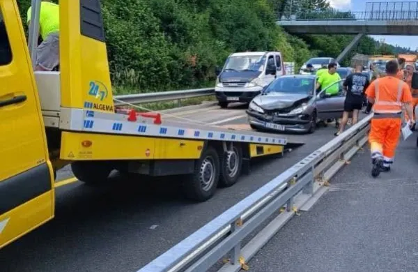nesreča, ac pred postojno 