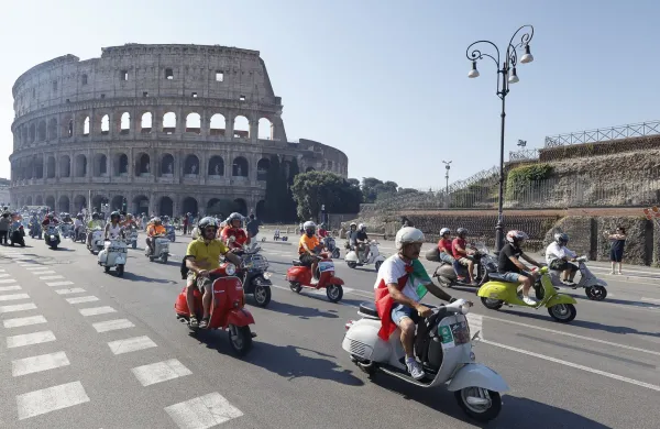 June 27, 2026, Rome, Rome, ITALY: Vespa Piaggio 80th Anniversary Parade, Rome, June 27, 2026,Image: 1112901082, License: Rights-managed, Restrictions: * Italy Rights Out *, Model Release: no, Credit line: Riccardo De Luca/Agf/Zuma Press/Profimedia