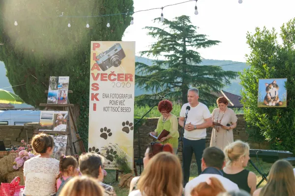 Plavski večer: &ldquo;Smo kot mozaik - vsak prispeva svoj kosec&rdquo;