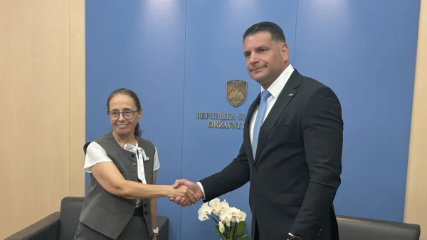 Sprejem izraelske veleposlanice Ruth Cohen-Dar pri predsedniku DZ Zoranu Stevanoviću.