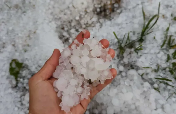 Toča, ki je danes padala na Tolminskem.