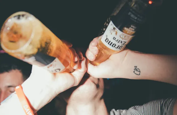 V Splitu želijo z omejitvijo prodaje alkohola omejiti ulično popivanje
