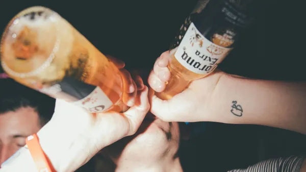 V Splitu želijo z omejitvijo prodaje alkohola omejiti ulično popivanje