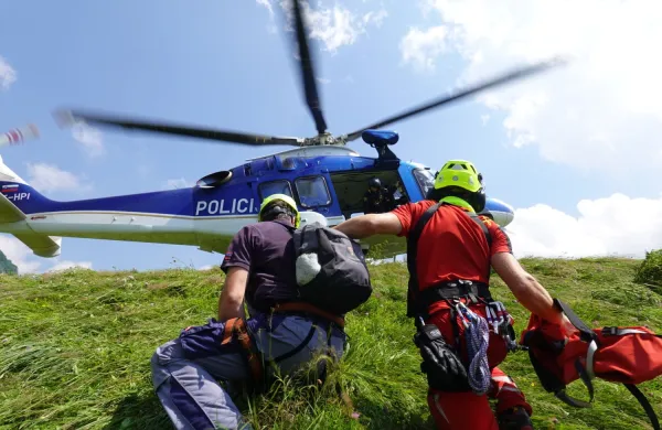 Gorsko re&scaron;evanje, helikopter