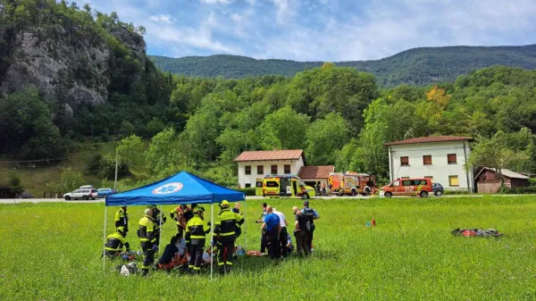 nesreča, motorist Trnovo ob Soči