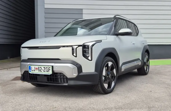 Kia EV2 utegne &scaron;e letos prepričati okrog 300 slovenskih kupcev, pravijo pri zastopniku.