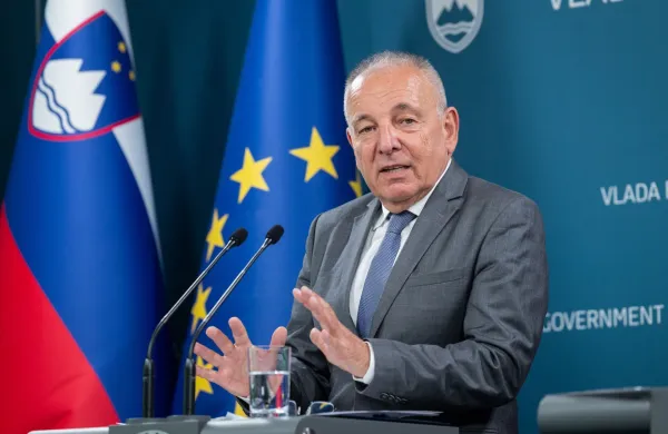 Vlada po besedah ministra za finance Andreja &Scaron;irclja analizira in dopolnjuje podatke o odhodkih po posameznih ministrstvih.