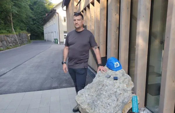 V kamnini pri Idriji se je skrival zob iz pradavnega morja