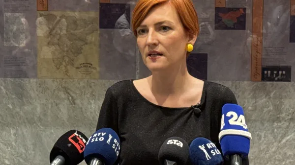 Vodja poslanske skupine Levice in nekdanja ministrica za kulturo Asta Vrečko.