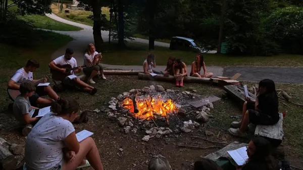 &Scaron;est dni odklopa in druženja s prijatelji v naravi