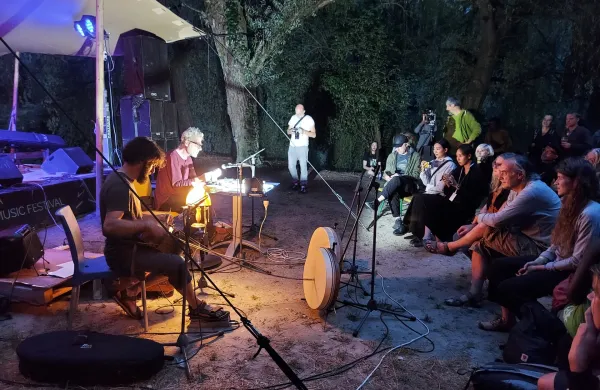 Sajeta Samo Kutin, Pascal Battus, Living Bridges