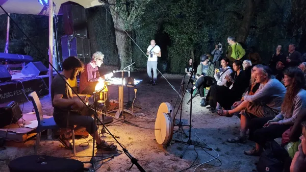 Sajeta Samo Kutin, Pascal Battus, Living Bridges