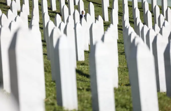  Spominski center Potočari v Srebrenici. Mineva 31 let od genocida v Srebrenici, v katerem so pripadniki sil bosanskih Srbov pod poveljstvom generala Ratka Mladića v samo nekaj dneh pobili 8372 muslimanskih mož.