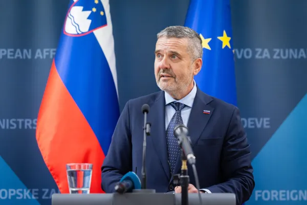 Minister za zunanje in evropske zadeve Tone Kajzer.