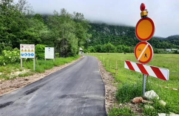 V sredose odpira težko pričakovana kolesarska steza med Bledom in Bohinjem.