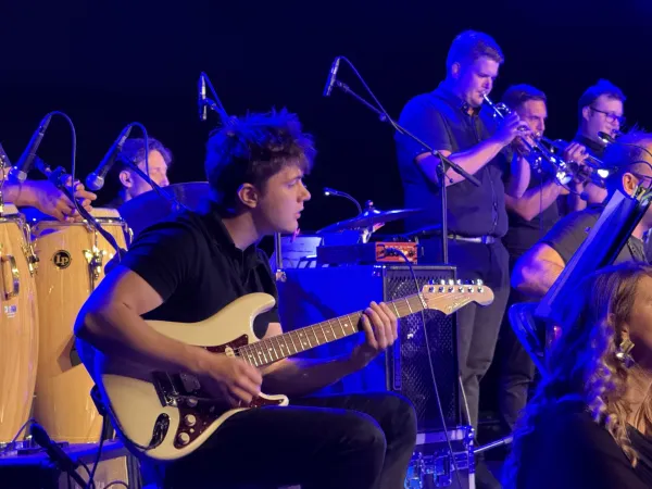 MareziJazz že 21 let bri&scaron;e
meje med glasbo in ljudmi