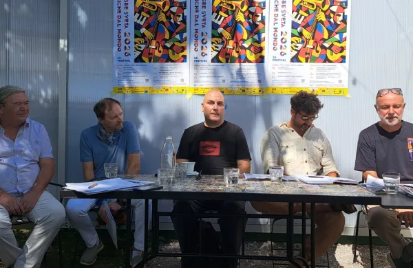 Festival Glasbe sveta v znamenju ugla&scaron;evanja miru
