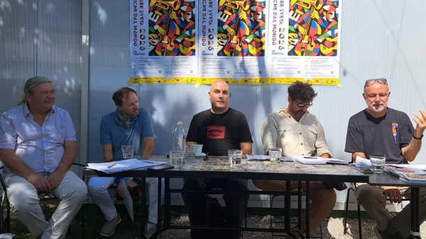 Festival Glasbe sveta v znamenju ugla&scaron;evanja miru