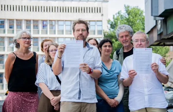 Novinarska konferenca Civilne iniciative Glas ljudstva, na kateri so predstavili predlog sprememb zakona o referendumu in ljudski iniciativi.