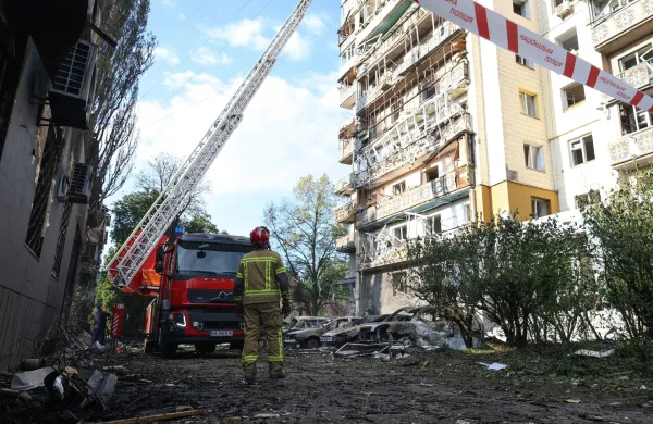 Rescuers work on a residential building following a Russian missile strikes in Kyiv on July 19, 2026, amid the Russian invasion of Ukraine. Russian missiles rocked Ukraine's capital overnight, damaging residential buildings and wounding at least two people a day after Kyiv launched a wave of drone strikes deep into Russian territory.,Image: 1117311513, License: Rights-managed, Restrictions:, Model Release: no, Credit line: Serhii Okunev/AFP/Profimedia