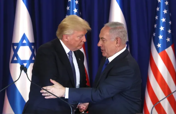 Netanjahu in Trump ob prvem državni&scaron;kem obisku ameri&scaron;kega predsednika v Izraelu.