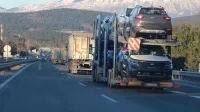 avtocesta, tovornjaki, kamjoni, prehitevanje, prepoved
