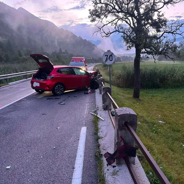 Trije mladoletni Italijani po spustu s kolesi končali v bolni&scaron;nicah