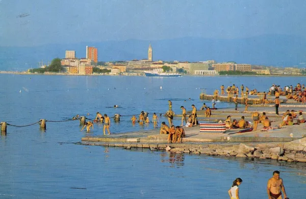 Se &scaron;e spomnite jugoslovanskih počitnic? Dr. Irena Weber o nostalgiji, ki &scaron;e dandanes povezuje generacije