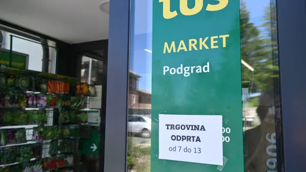 Po treh tednih od okvare le odprli trgovino v Podgradu